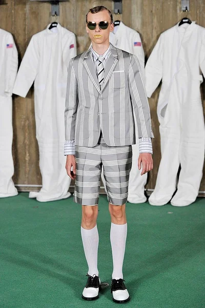 Look 8